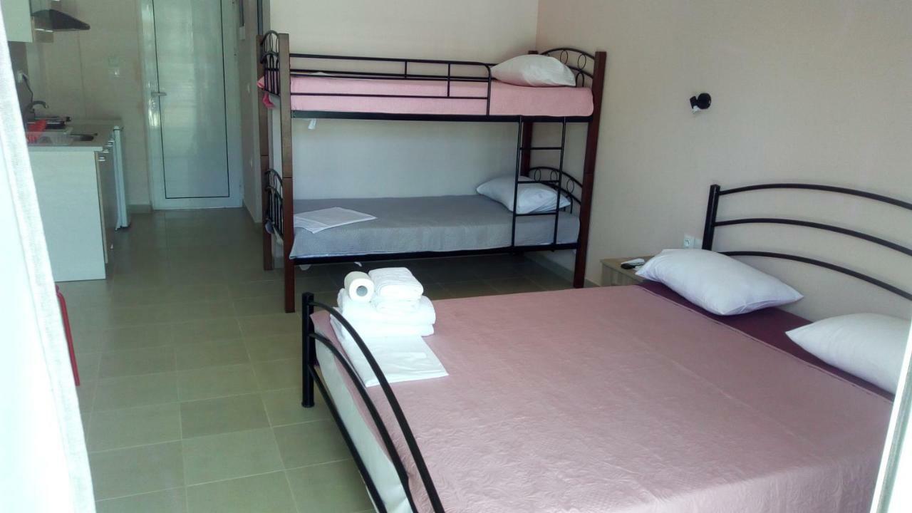 Persefoni Rooms Apartments & Mezonetes Toroni Exterior foto